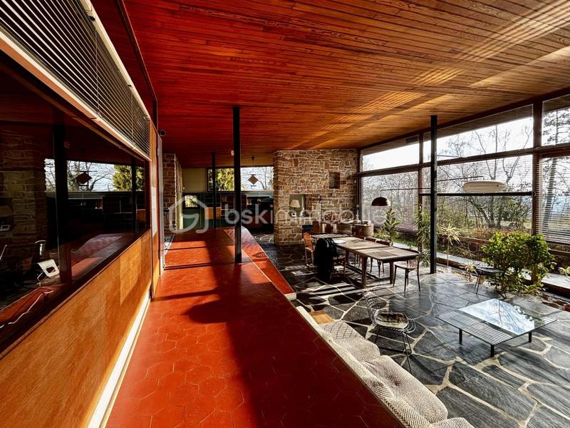 Maison d'architecte - 240 m² - 10 pièces