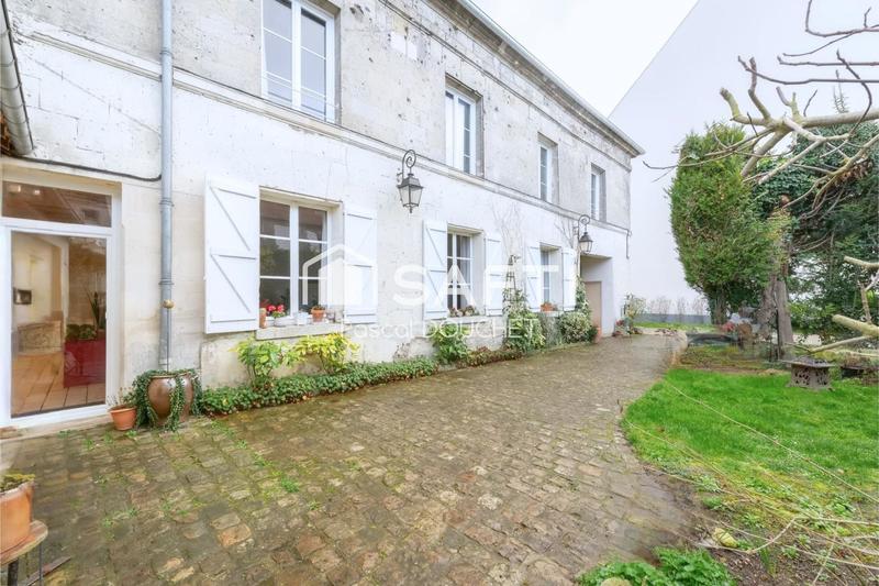 Maison - 352 m² - 9 pièces