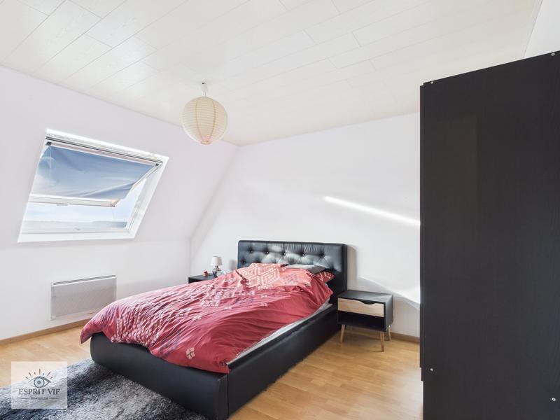 Appartement - 90 m² - 4 pièces