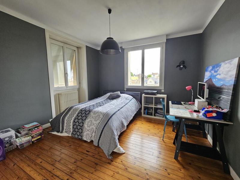 Maison - 251 m² - 10 pièces