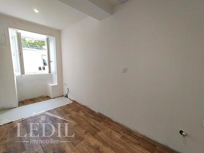 Maison de ville - 100 m² - 5 pièces