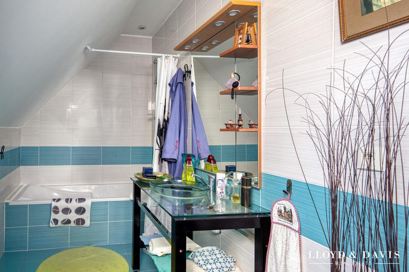 Maison - 107 m² - 5 pièces