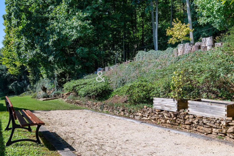 Villa - 316 m² - 6 pièces