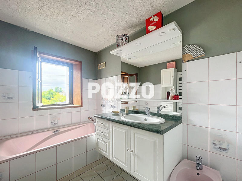 Maison - 130 m² - 6 pièces