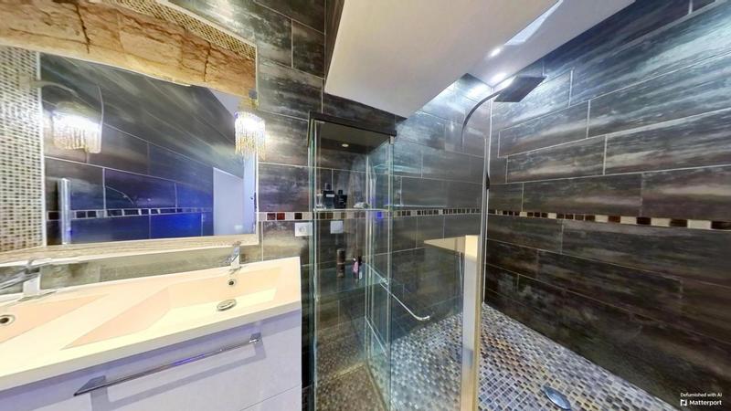 Loft - 151 m² - 5 pièces