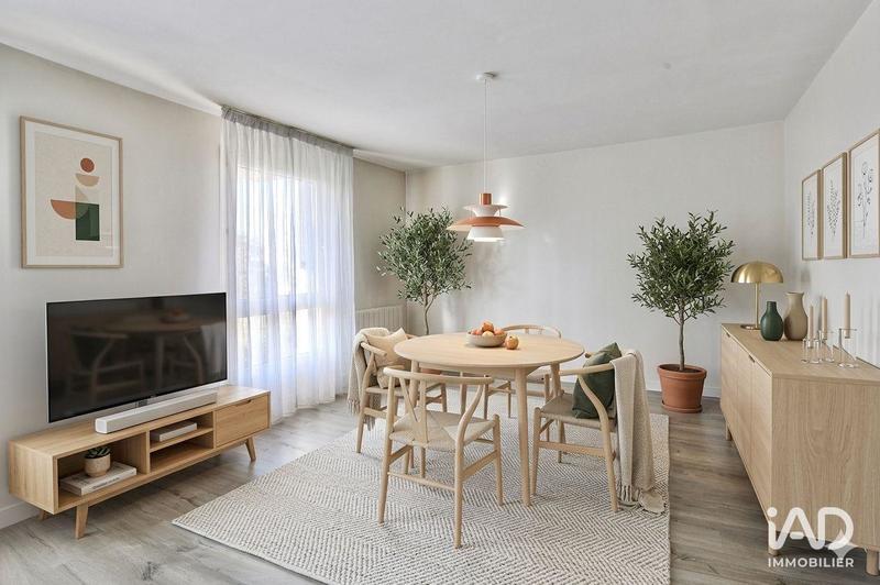 Appartement - 95 m² - 4 pièces