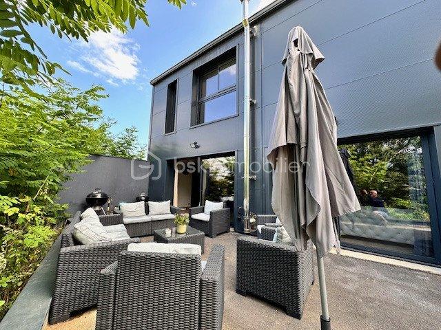 Immeuble - 240 m² - 6 pièces