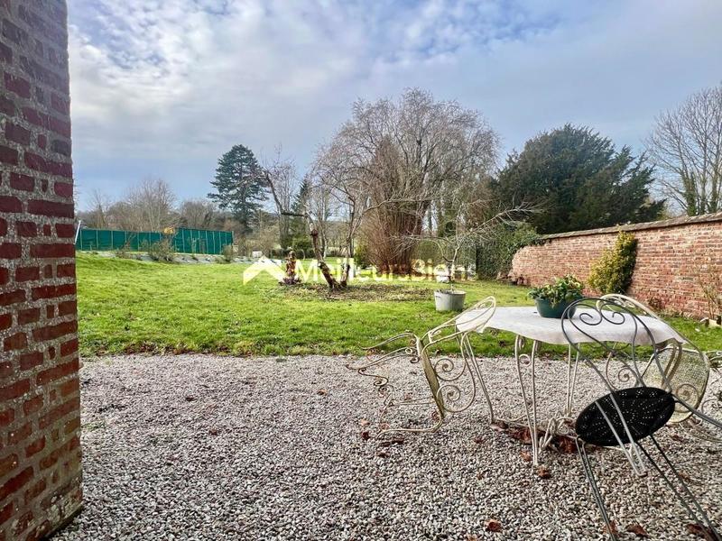 Maison - 247 m² - 8 pièces