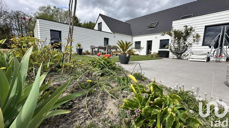 Maison - 437 m² - 5 pièces