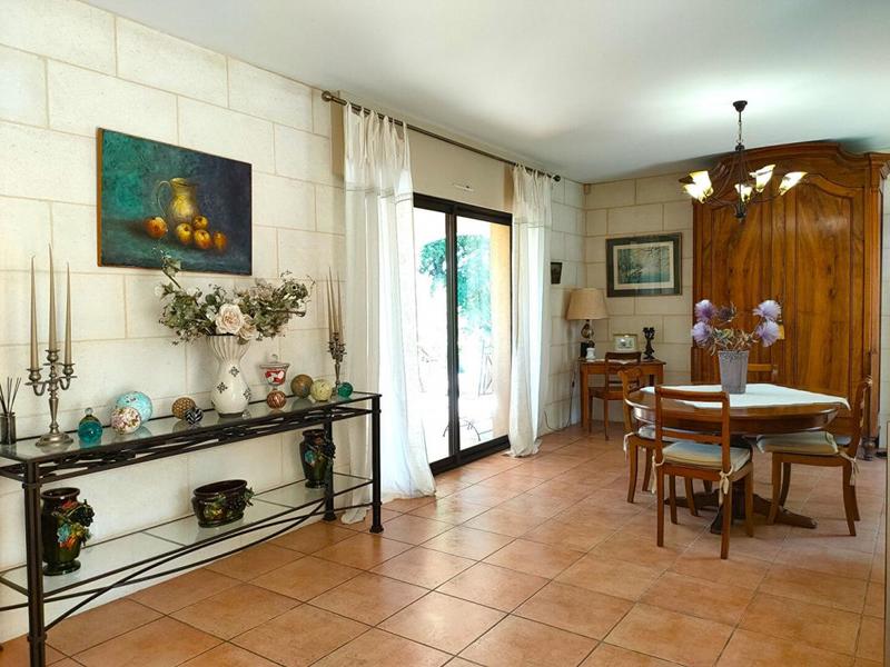 Maison - 236 m² - 8 pièces