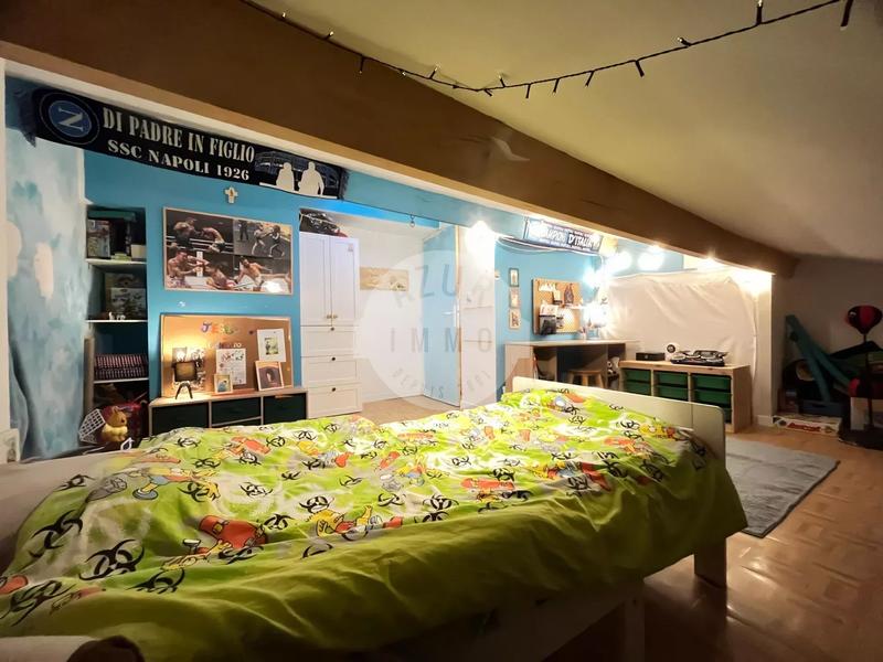 Appartement - 75 m² - 4 pièces