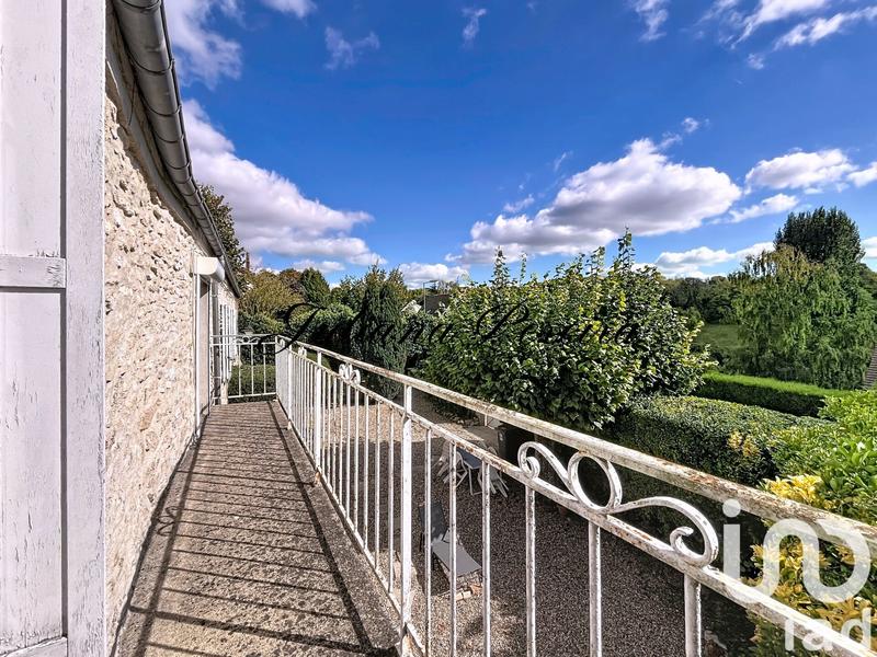 Maison - 216 m² - 9 pièces