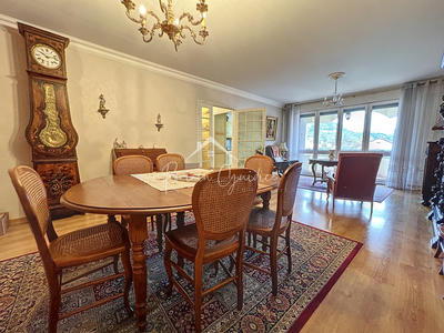 Appartement - 106 m² - 4 pièces