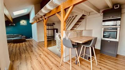 Duplex - 93 m² - 4 pièces