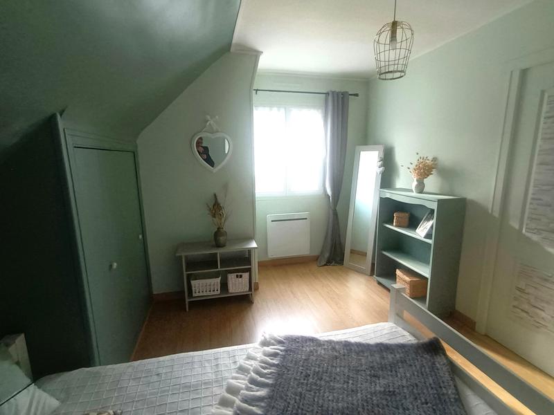 Maison traditionnelle - 151 m² - 6 pièces