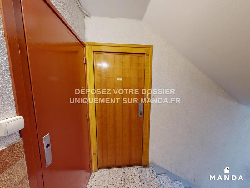 Chambre - 10 m² - 5 pièces