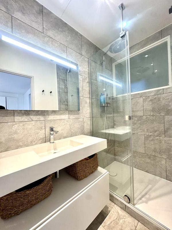 Appartement - 68 m² - 2 pièces