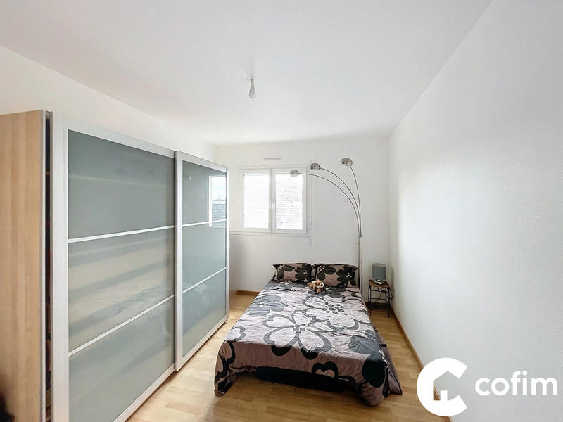 Maison - 190 m² - 8 pièces