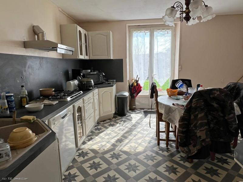 Maison ancienne - 190 m² - 7 pièces