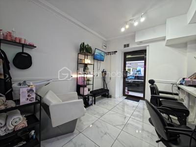 Bureau - 11 m² - 1 pièce