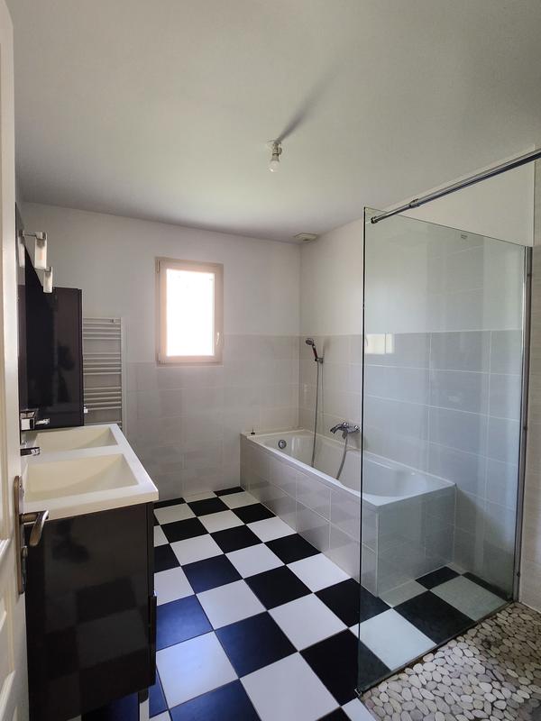 Maison - 117 m² - 6 pièces