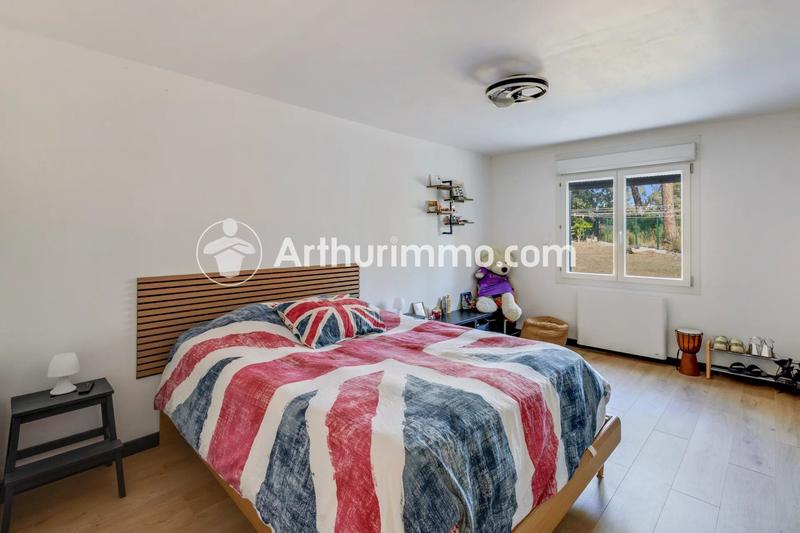 Maison - 244 m² - 7 pièces