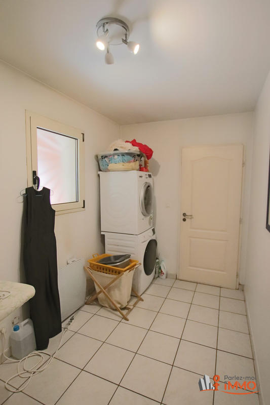 Maison - 200 m² - 6 pièces