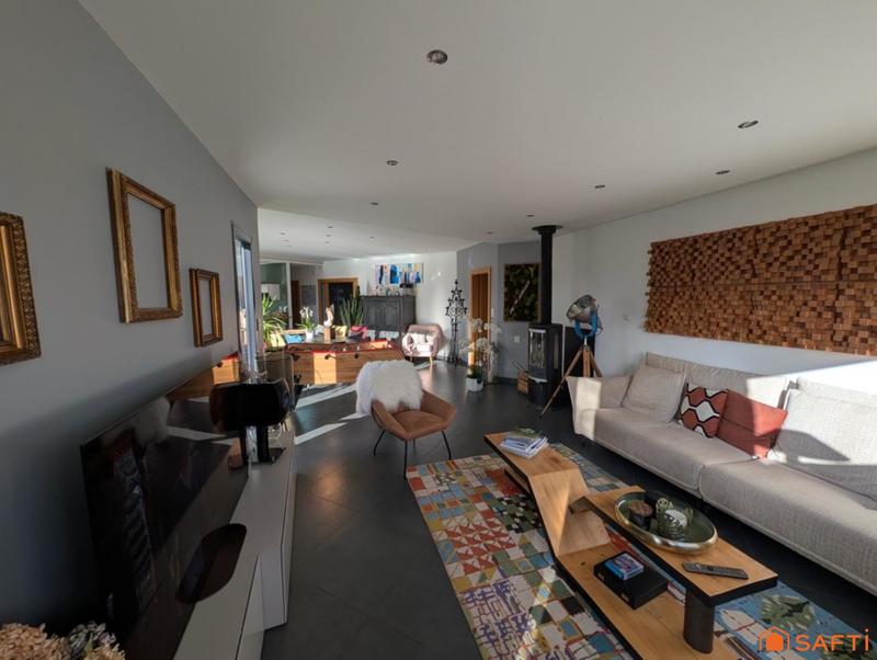 Maison - 178 m² - 6 pièces