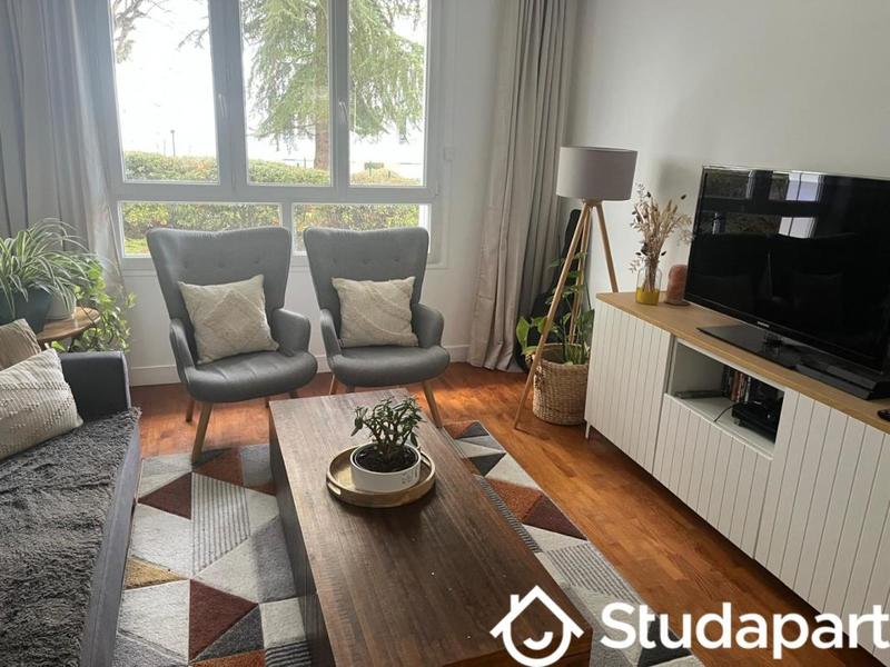 Chambre - 9 m² - 1 pièce