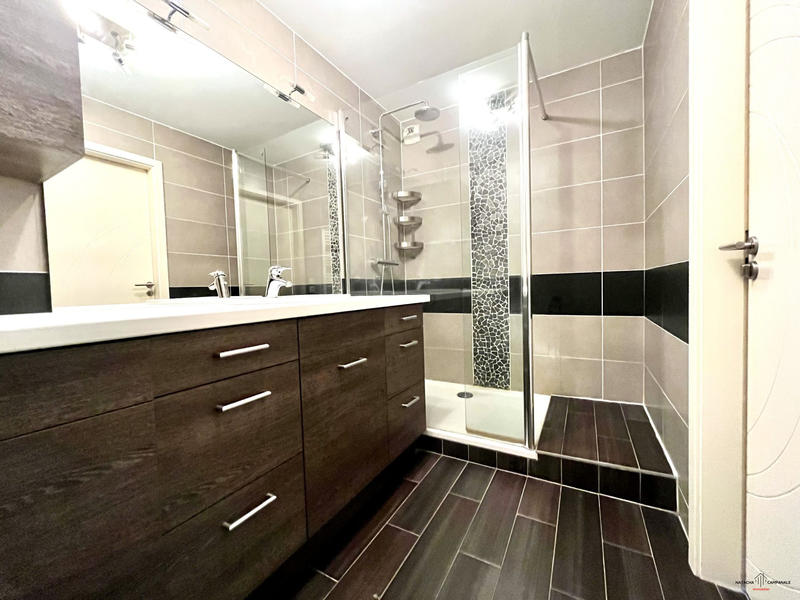 Appartement - 74 m² - 3 pièces