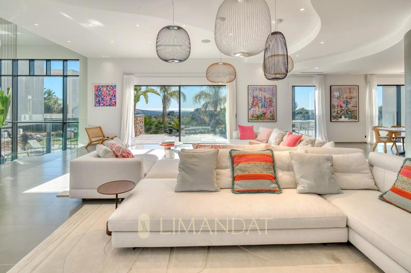 Villa - 650 m² - 17 pièces