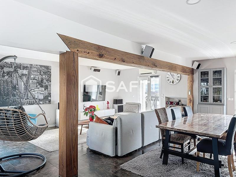 Maison - 160 m² - 7 pièces