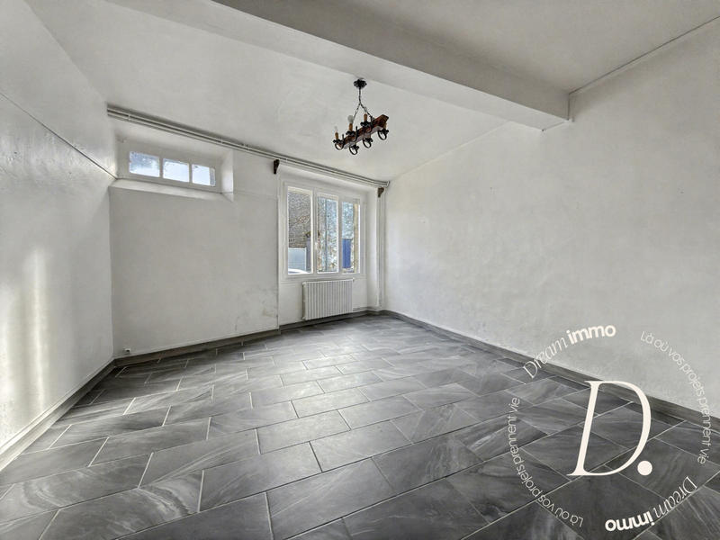 Maison - 105 m² - 4 pièces