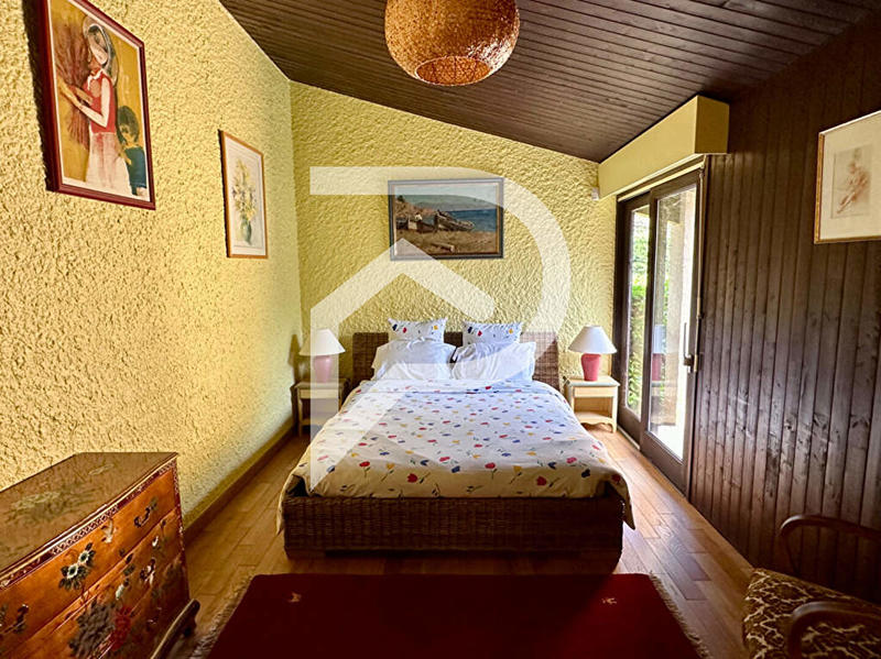 Villa - 290 m² - 8 pièces