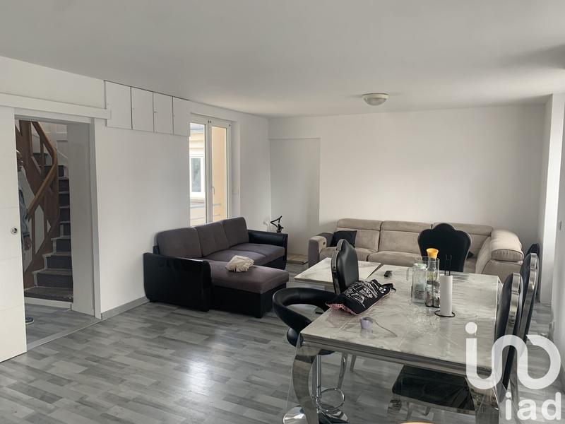 Maison - 205 m² - 9 pièces