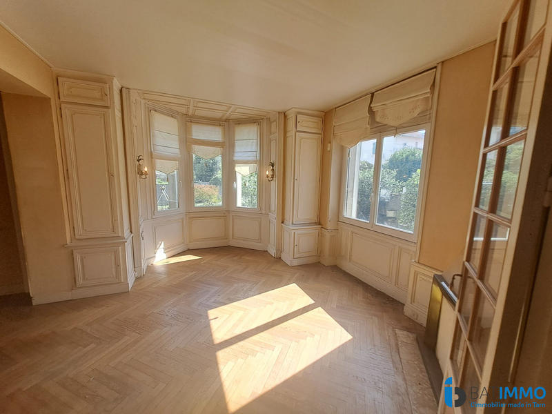Maison - 200 m² - 7 pièces