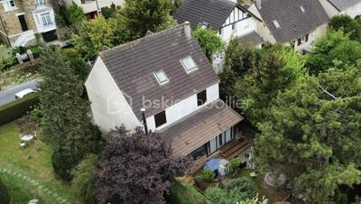 Maison - 193 m² - 8 pièces