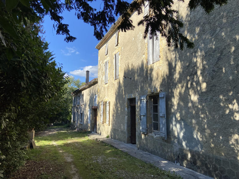Maison - 173 m² - 11 pièces