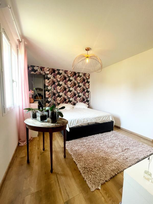 Maison - 186 m² - 6 pièces