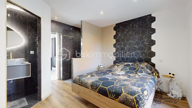 Maison traditionnelle - 110 m² - 6 pièces