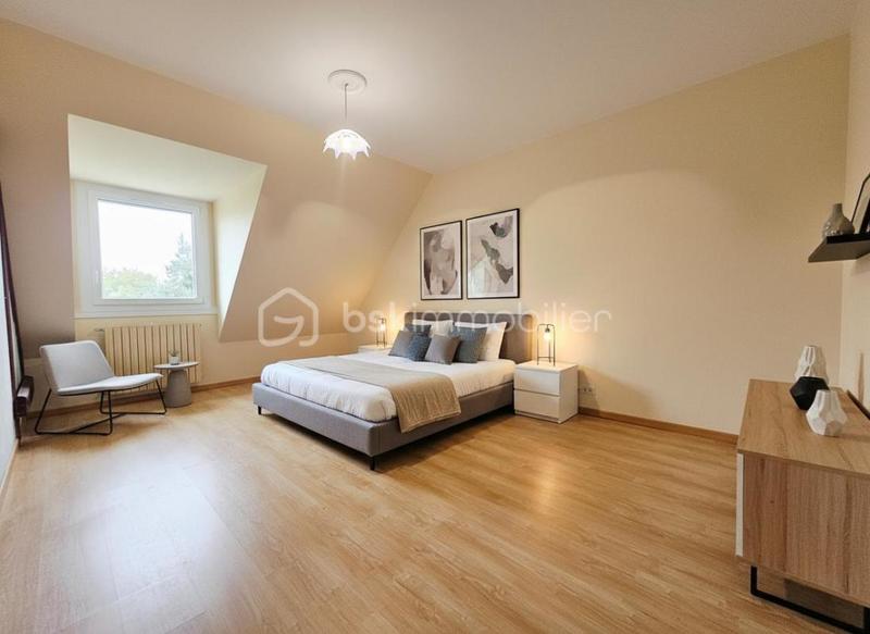 Maison traditionnelle - 140 m² - 6 pièces