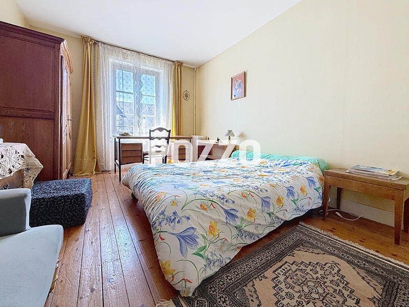 Maison - 157 m² - 8 pièces