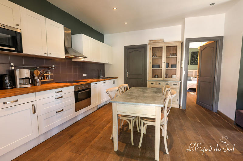 Maison - 700 m² - 26 pièces