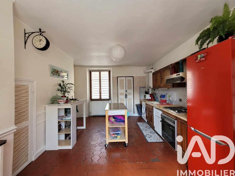 Maison - 99 m² - 5 pièces