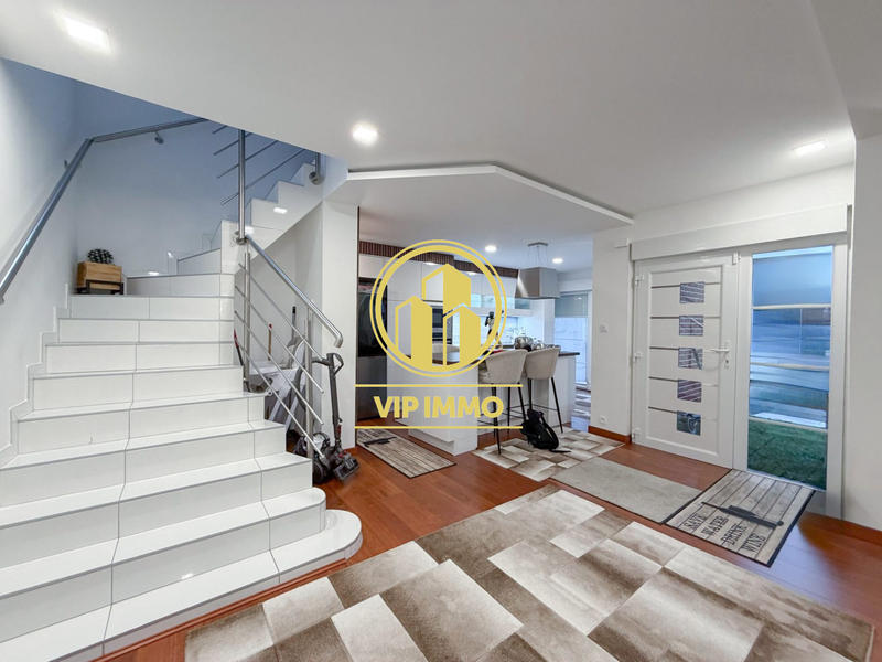 Maison - 111 m² - 4 pièces