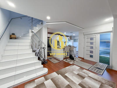 Maison - 111 m² - 4 pièces