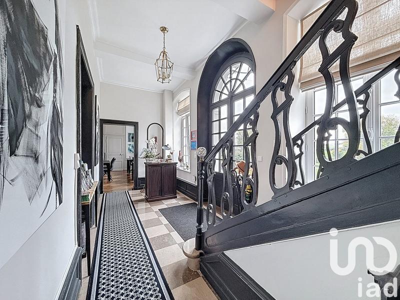 Maison - 442 m² - 8 pièces