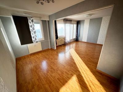 Appartement - 83 m² - 3 pièces