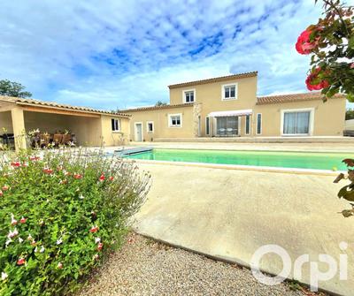 Maison - 171 m² - 5 pièces