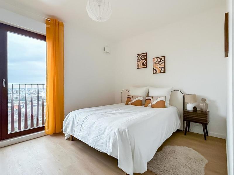 Chambre - 11 m² - 1 pièce